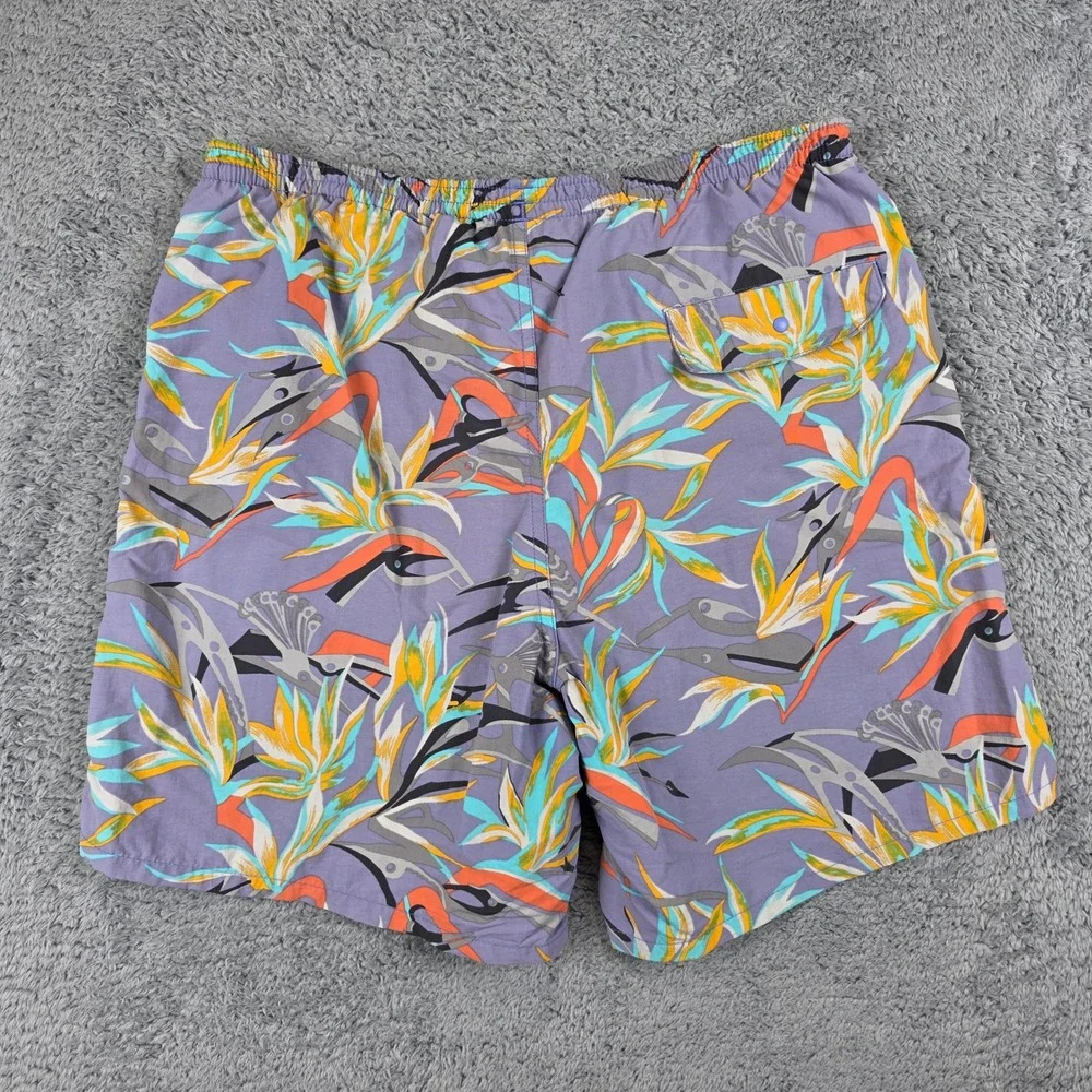 Patagonia Baggies Shorts Mens Small Purple Bird of Paradise Floral 6